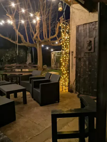 exterieur refuge antre des vices